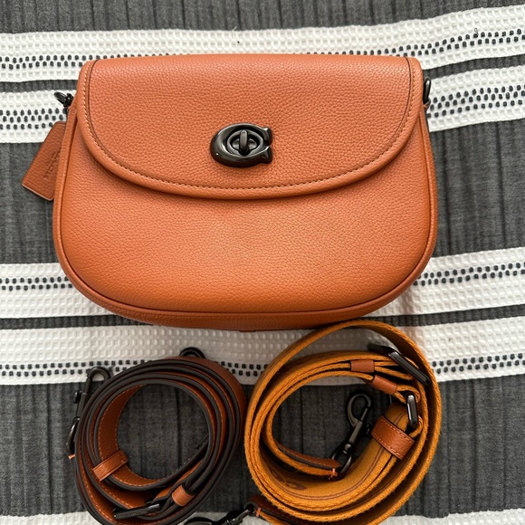 Coach Willow Saddle Bag - Picture 1 of 5
